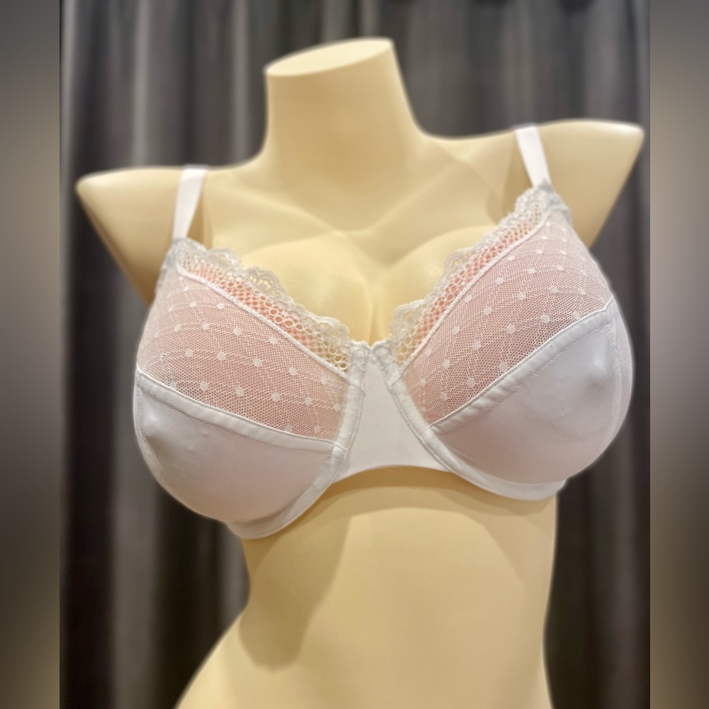 M&S white 32F bra